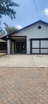 10240 56th St in Jurupa Valley, CA - Building Photo