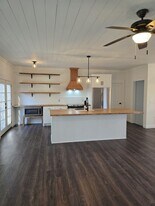 3910 Maple Wood Trail in Buford, GA - Building Photo
