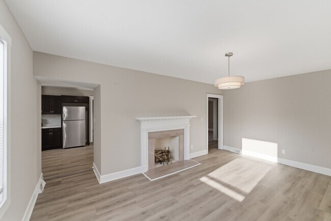 2405 Greenland Ave in Charlotte, NC - Building Photo - Building Photo