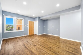 6312 N Fairfield Ave in Chicago, IL - Building Photo - Building Photo