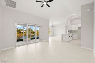 3078 NW 4th Pl in Cape Coral, FL - Building Photo - Building Photo