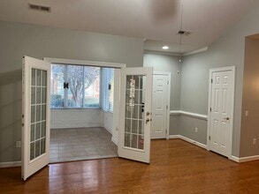 1021 Thistle Briar Pl in Cary, NC - Building Photo - Building Photo