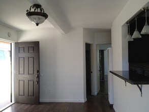 2118-2120 Grand Ave in San Diego, CA - Foto de edificio - Building Photo