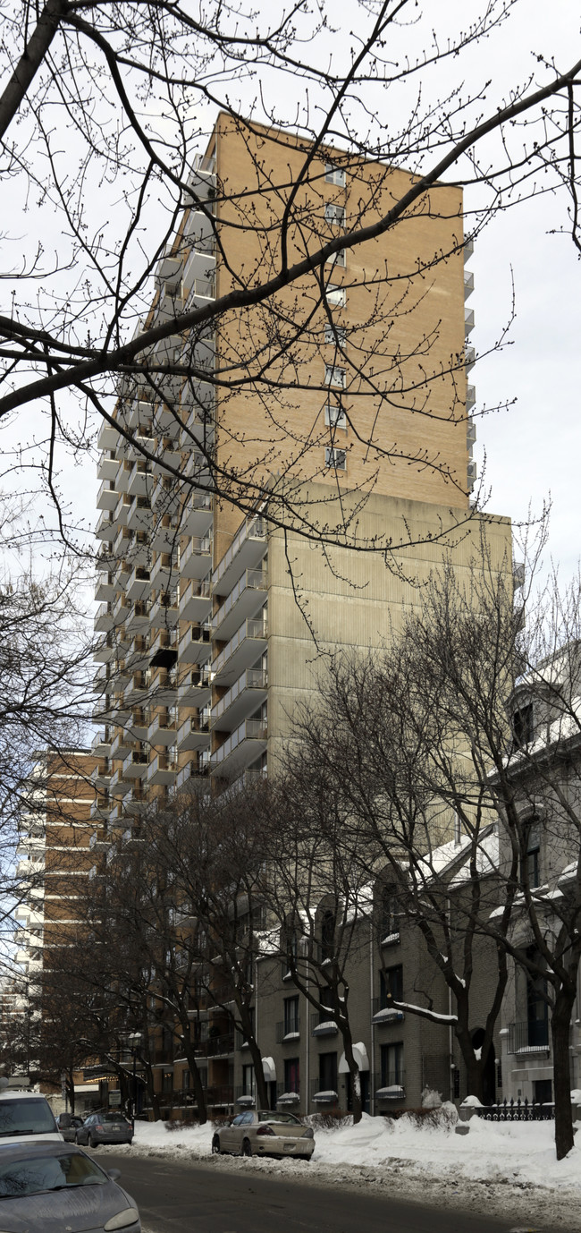 Trylon Appartements in Montréal, QC - Building Photo - Building Photo