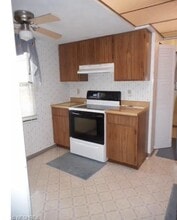 227 Goodrich St in Erie, PA - Building Photo - Building Photo