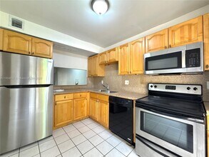4094 Sierra Terrace in Sunrise, FL - Building Photo - Building Photo