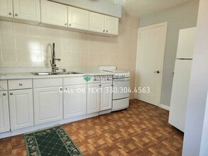 2135 Dennison Pl NW in Canton, OH - Building Photo - Building Photo