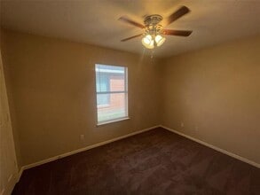 112 Kennedy Dr in Terrell, TX - Building Photo - Building Photo