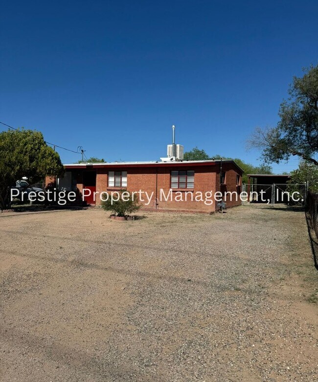 property at 2834 N Richey Blvd