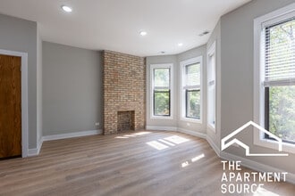 454 W Belden Ave, Unit 09 in Chicago, IL - Foto de edificio - Building Photo
