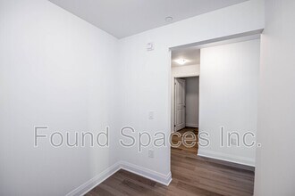 1936 Rymal Rd E in Hamilton, ON - Building Photo - Building Photo