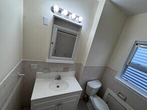 212 Park Ave, Unit 2 in East Orange, NJ - Foto de edificio - Building Photo