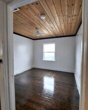 1661 W 36th Pl in Los Angeles, CA - Building Photo - Building Photo