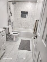190 Melrose Ave in Massapequa, NY - Building Photo - Building Photo