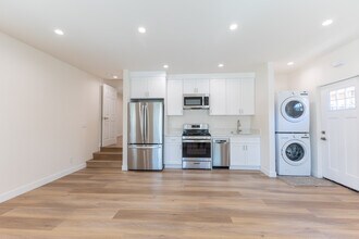 10344 Dempsey Ave, Unit 1 in Los Angeles, CA - Building Photo - Building Photo