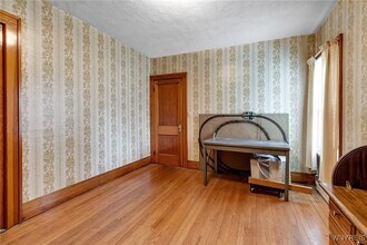 5232 Genesee St in Bowmansville, NY - Foto de edificio - Building Photo