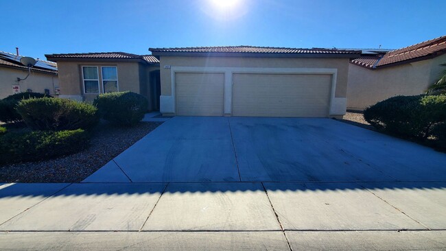 3405 La Cascada Ave in North Las Vegas, NV - Building Photo - Building Photo