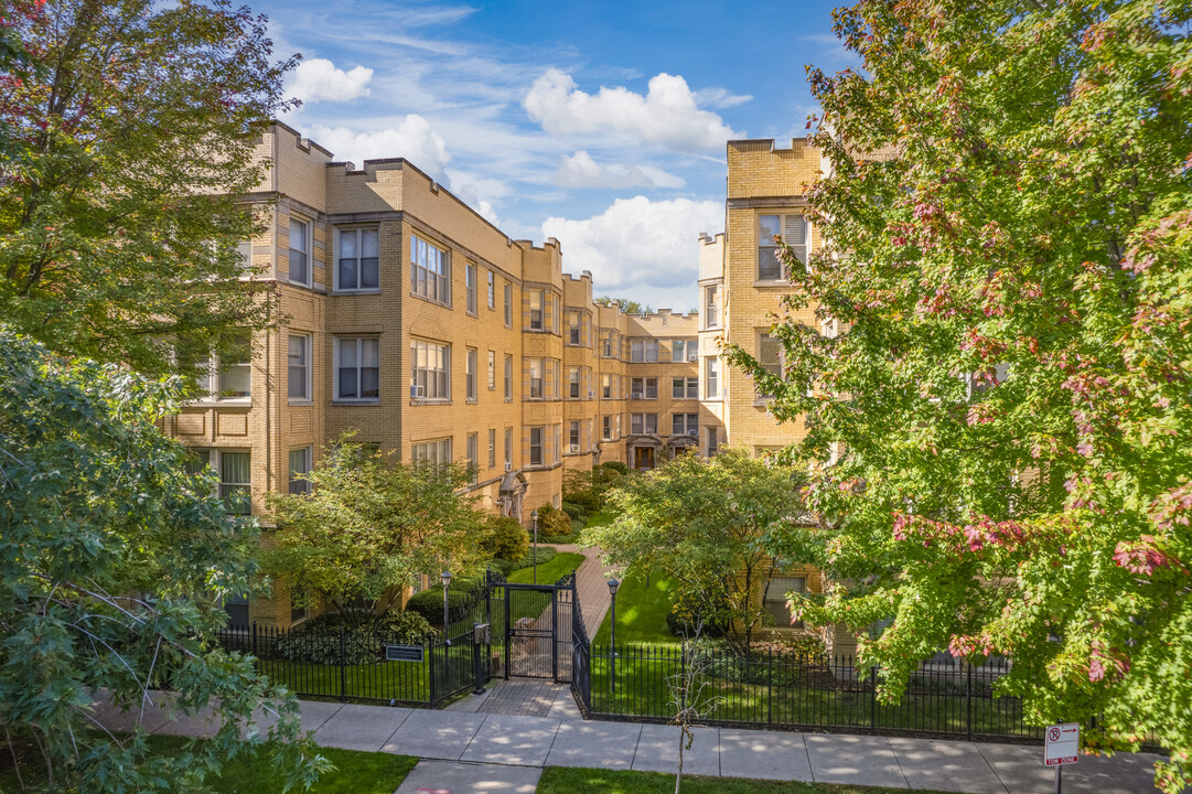 Cornell Park Condominiums in Chicago, IL - Foto de edificio