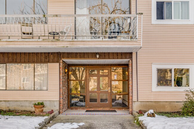 780 6th Av E in Vancouver, BC - Building Photo - Building Photo