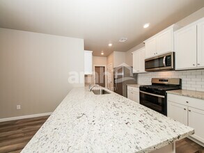 12725 Torretta Wy in Yukon, OK - Building Photo - Building Photo