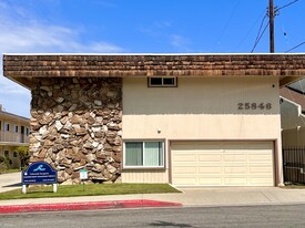 25846 Oak Street in Lomita, CA - Building Photo
