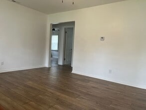 1838 E Monroe Terrace in Springfield, MO - Building Photo - Building Photo