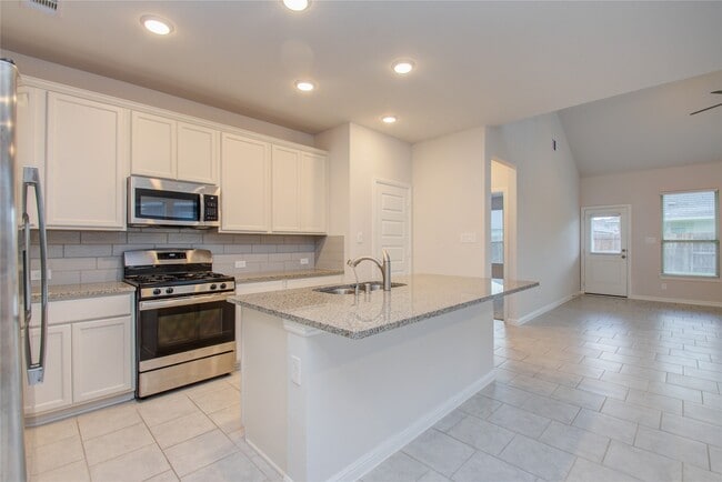 18819 Fulvetta Haven Way