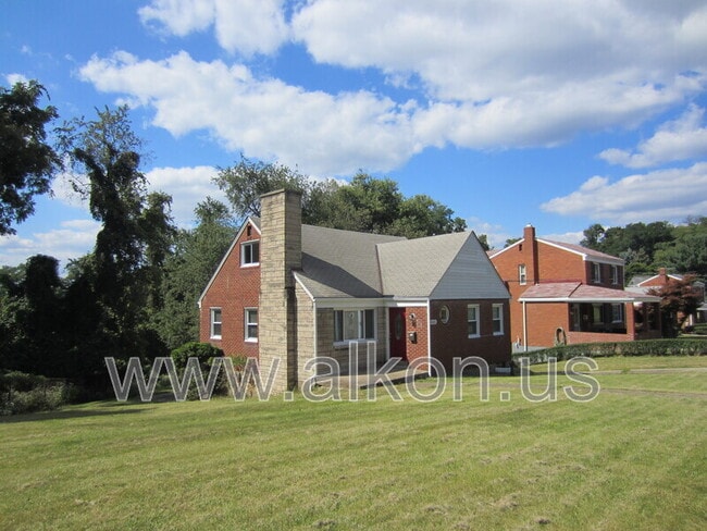 property at 4205 Coleridge St