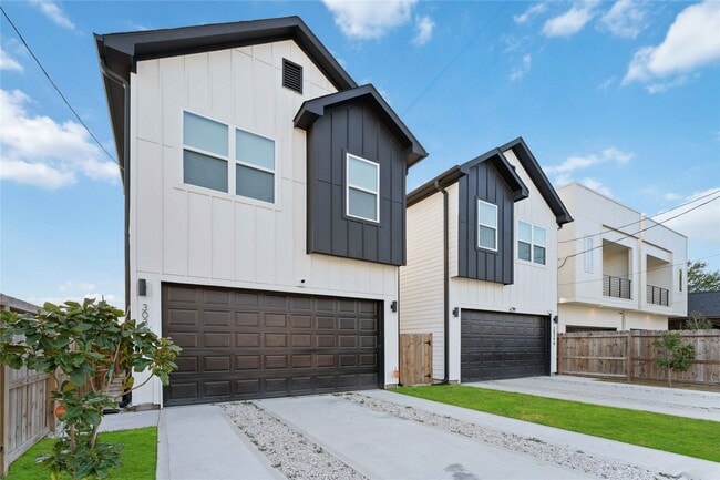 3034 Gray St in Houston, TX - Building Photo - Building Photo