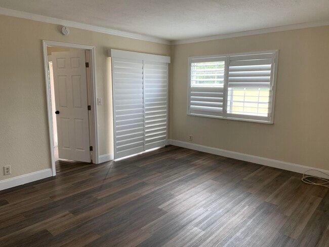 1542 SE Royal Green Cir in Port St. Lucie, FL - Building Photo - Building Photo