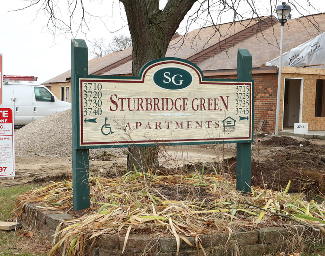 Sturbridge Green Apartments in Hilliard, OH - Building Photo - Building Photo