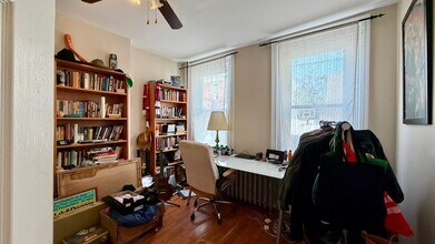 1804 Titan St in Philadelphia, PA - Foto de edificio - Building Photo