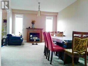 212 Westfield Pl in Waterloo, ON - Building Photo - Building Photo