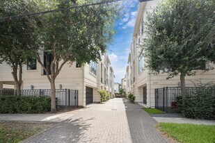 5729 Larkin St in Houston, TX - Building Photo