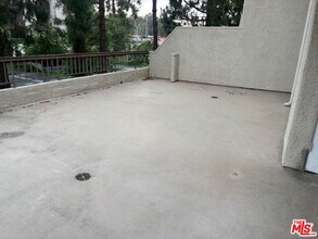 8515 Falmouth Ave in Los Angeles, CA - Building Photo - Building Photo