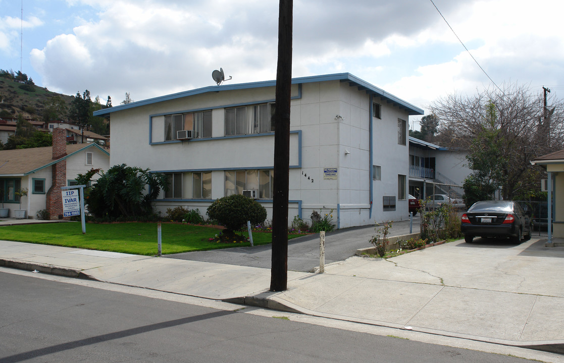 1442 E Maple St in Glendale, CA - Building Photo