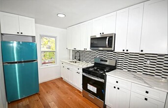 112-29 200th St in Queens, NY - Building Photo - Building Photo