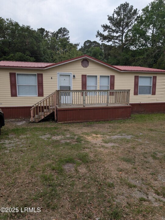 5 Jillfer Ln in Bluffton, SC - Building Photo