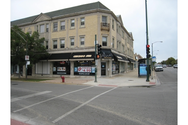 7000-7006 N Western Ave in Chicago, IL - Building Photo