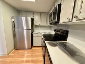 8134 Gray Ct in Arvada, CO - Building Photo - Building Photo