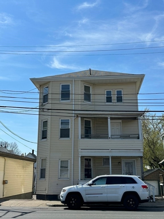 property at 539 Washington St