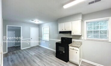 3674 Ridgemont Ave in Memphis, TN - Building Photo - Building Photo