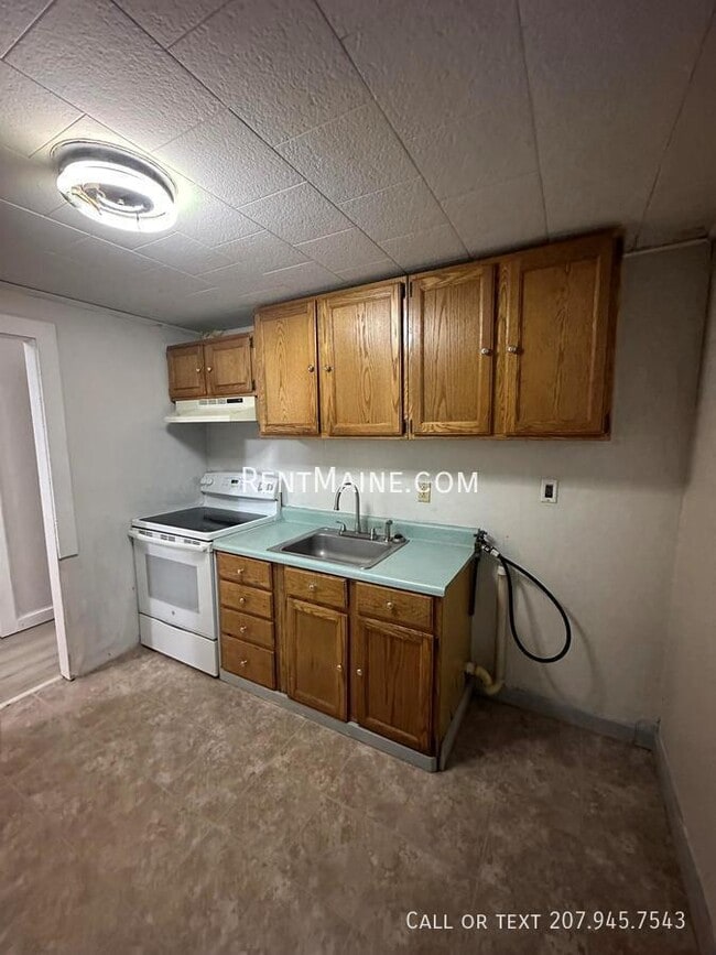 171 Riverside Dr in Eddington, ME - Building Photo - Building Photo