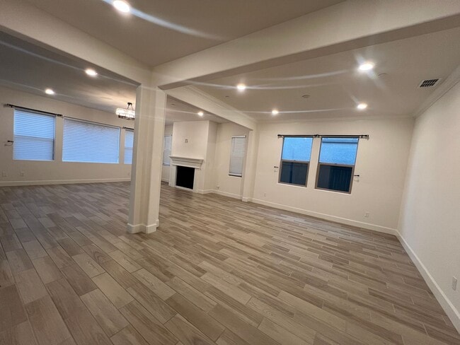 3024 Whistling Way in El Dorado Hills, CA - Building Photo - Building Photo