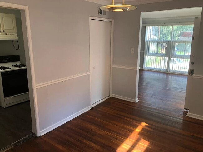 12124 Bluhill Rd in Silver Spring, MD - Building Photo - Building Photo