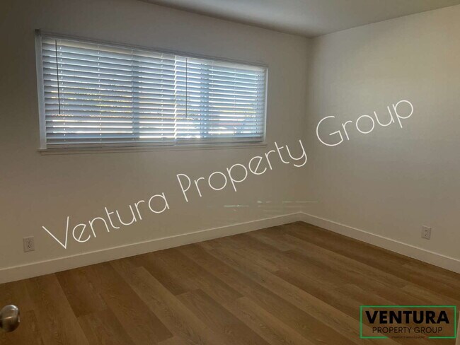 330 Teakwood St in Oxnard, CA - Building Photo - Building Photo