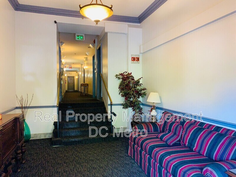 815 Maryland Ave NE in Washington, DC - Building Photo