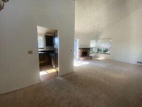 820 Cady Rd in Everett, WA - Building Photo - Building Photo