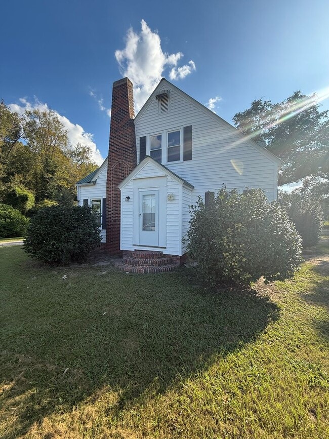 property at 8191 E Highway 19