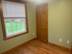 355 NY-31 in Bridgeport, NY - Building Photo - Building Photo